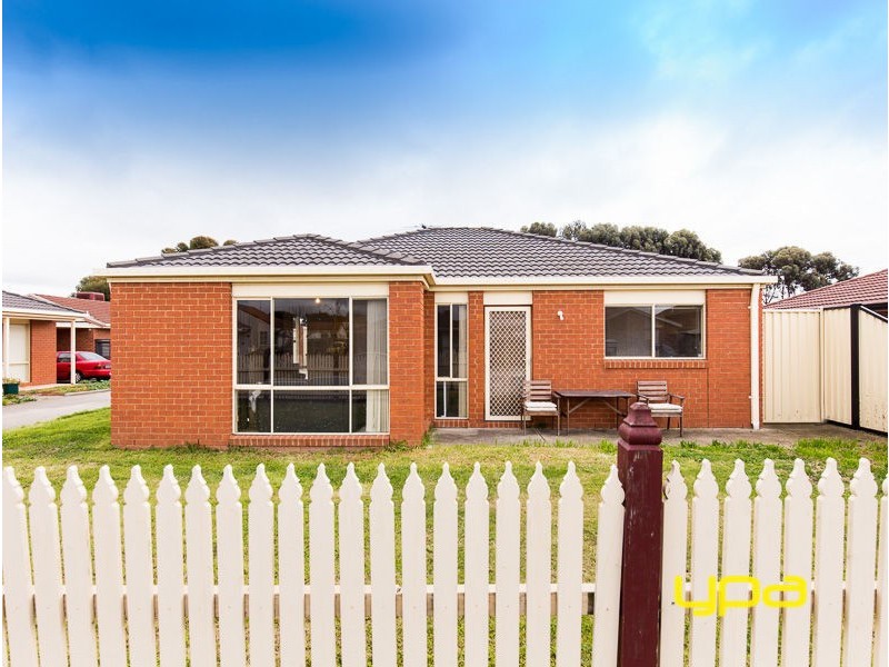 1/27 Yeats Drive, Delahey VIC 3037