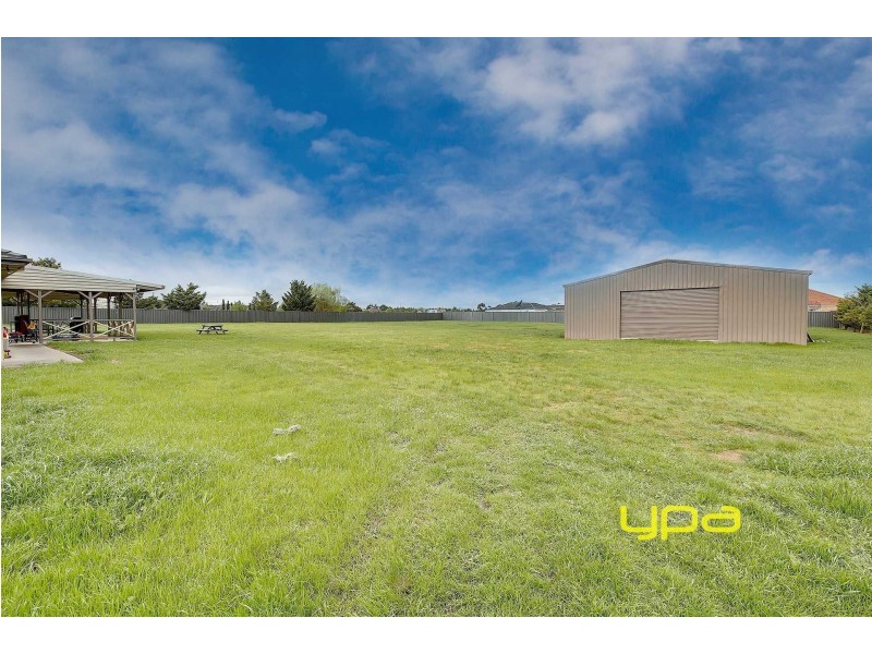 20 Laburnum Place, Hillside VIC 3037