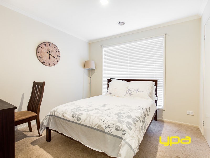 7 Isabella Grove, Taylors Hill VIC 3037