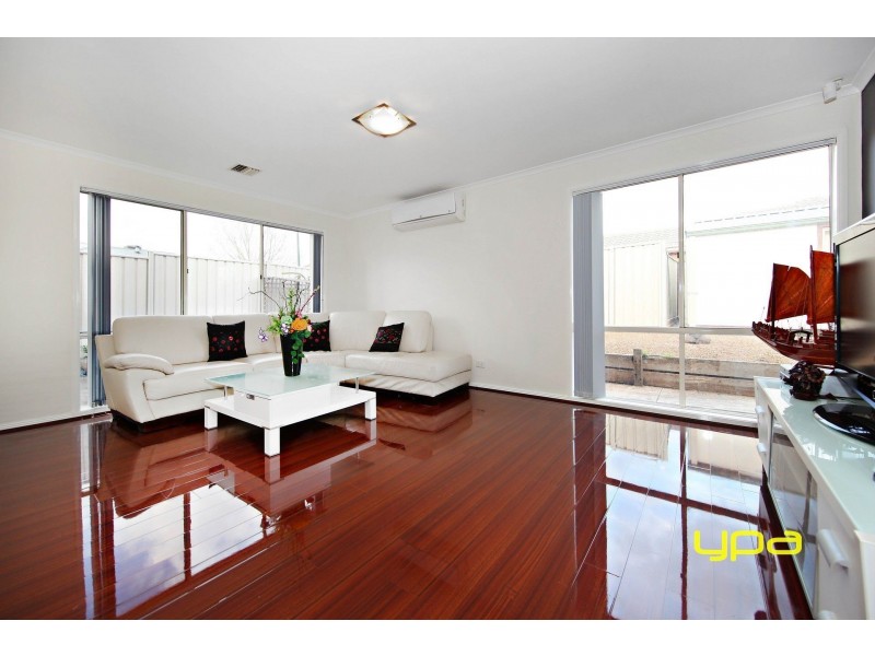 34 Pilgrim Drive, Hillside VIC 3037