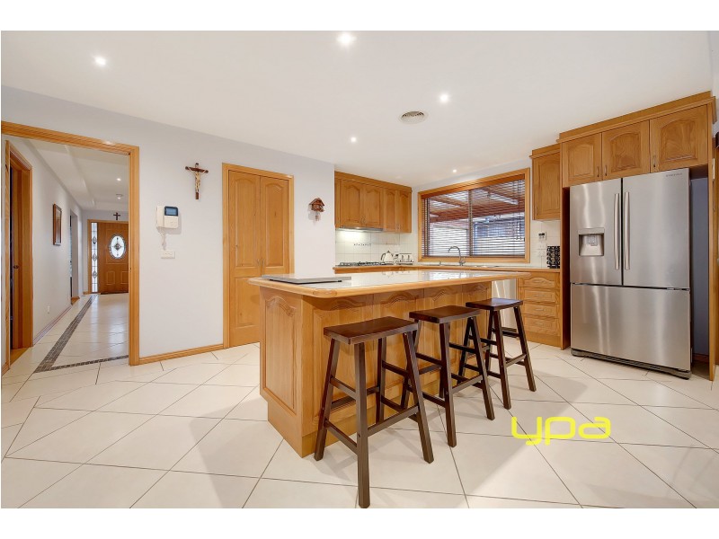 13 Ondella Way, Sydenham VIC 3037