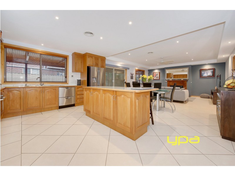 13 Ondella Way, Sydenham VIC 3037