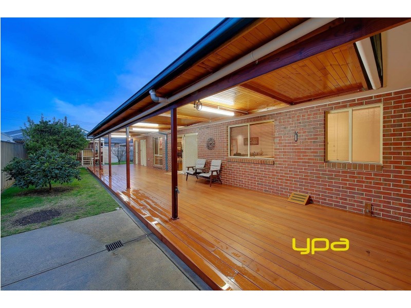 13 Ondella Way, Sydenham VIC 3037