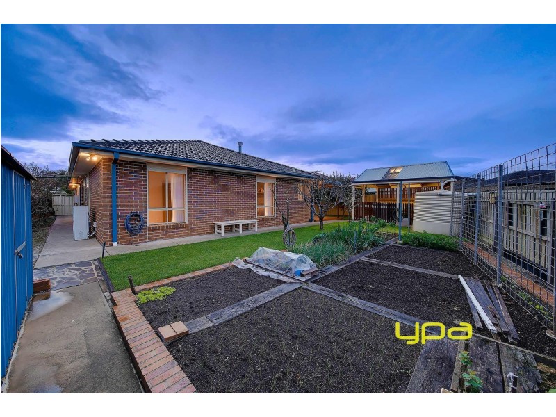 13 Ondella Way, Sydenham VIC 3037