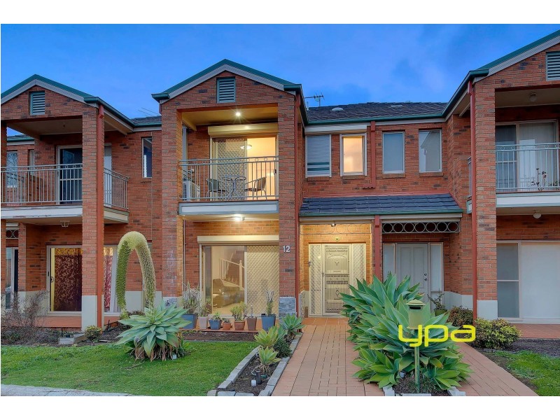 12 The Glades, Taylors Hill VIC 3037