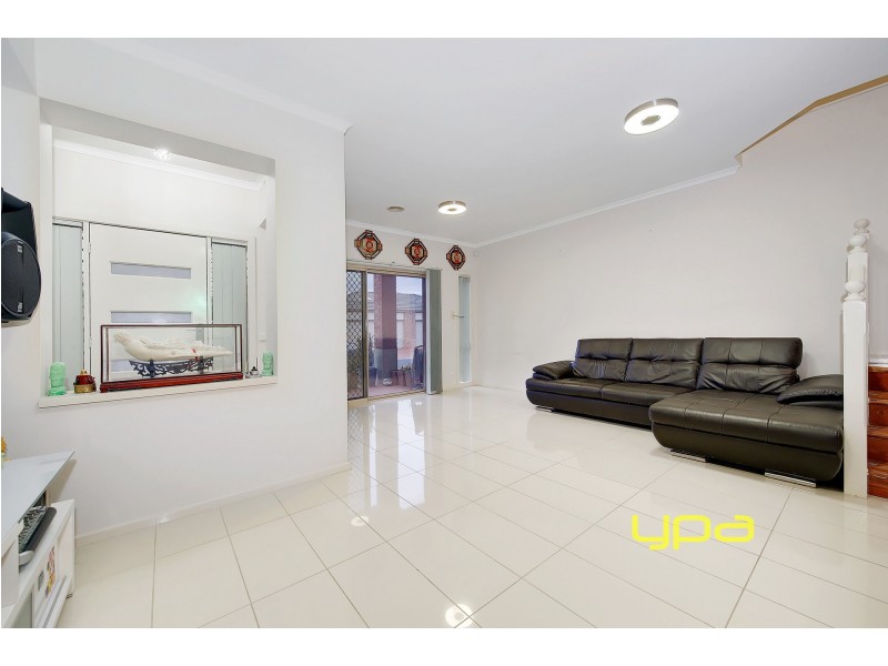 12 The Glades, Taylors Hill VIC 3037