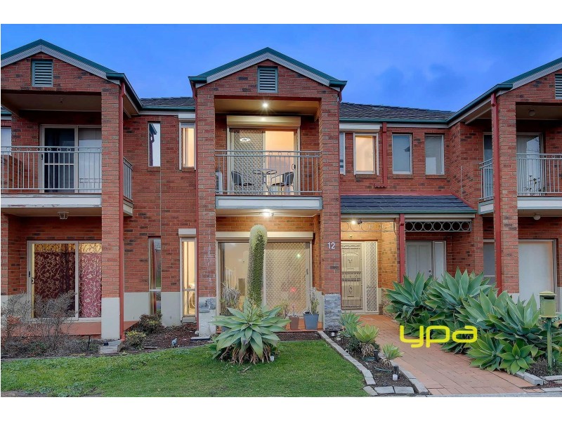 12 The Glades, Taylors Hill VIC 3037