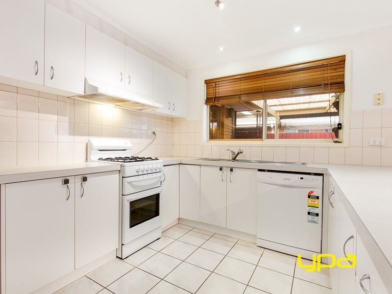 22 Themeda Court, Delahey VIC 3037