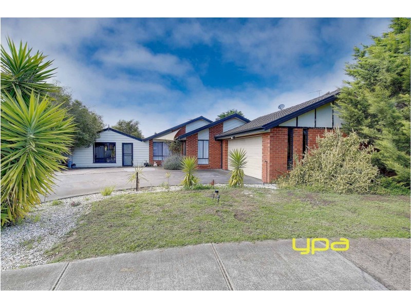 83 John Paul Drive, Hillside VIC 3037