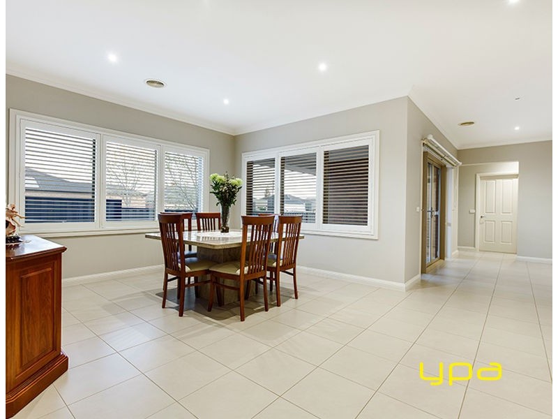 45 Domain Drive, Hillside VIC 3037