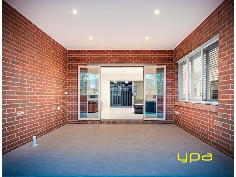 45 Domain Drive, Hillside VIC 3037