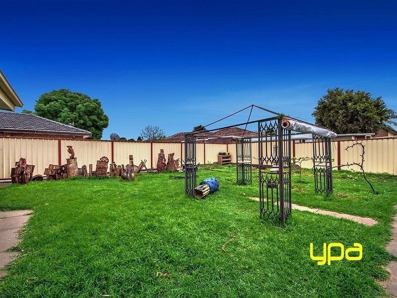 6 Billingham Road, Deer Park VIC 3023