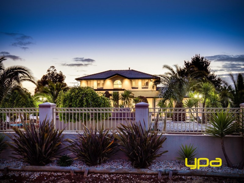 38 Sugar Gum Drive, Hillside VIC 3037