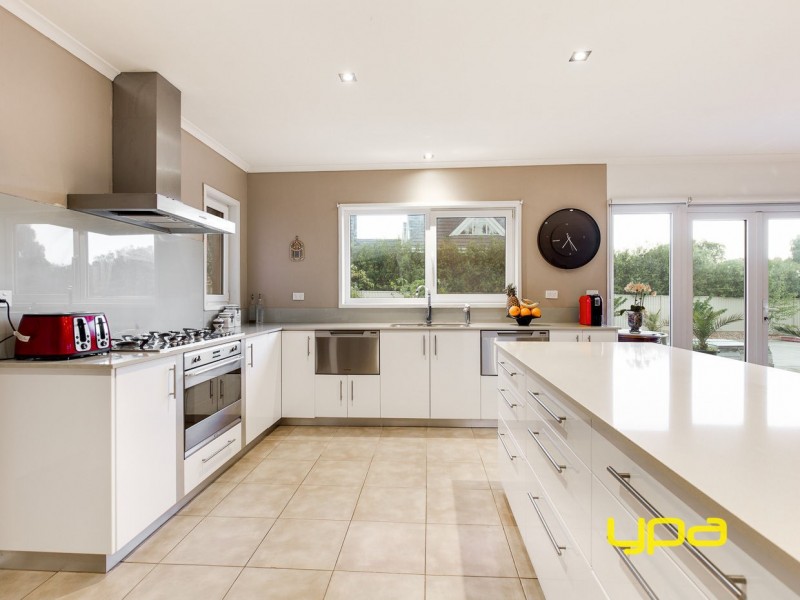 38 Sugar Gum Drive, Hillside VIC 3037