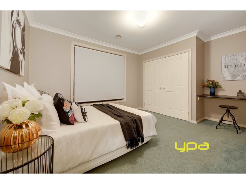 41 Chittenup Bend, Sydenham VIC 3037