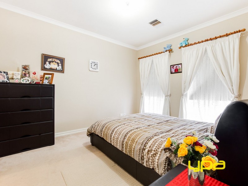 39 Allenby Road, Hillside VIC 3037