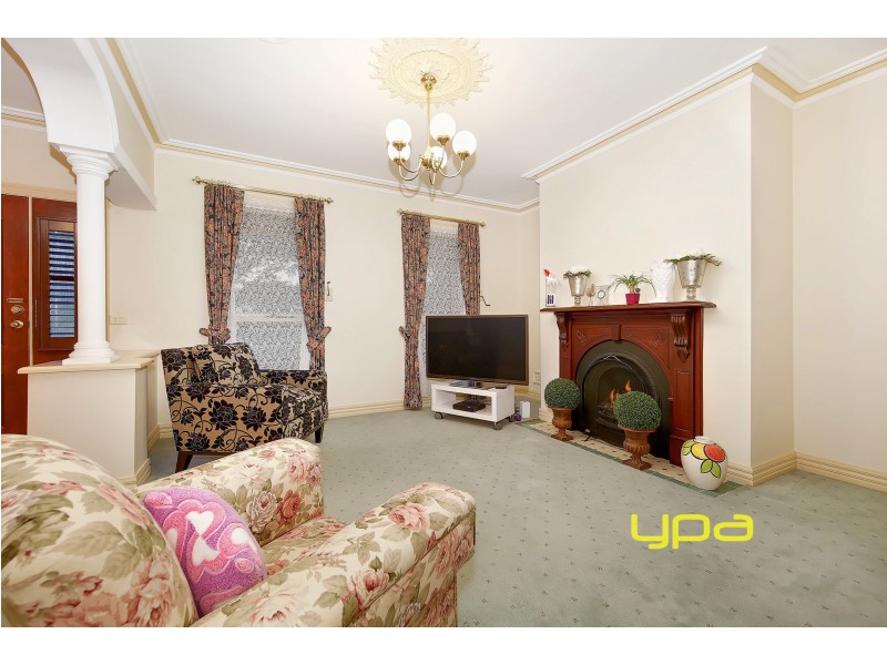 12 Tasman Crescent, Taylors Lakes VIC 3038