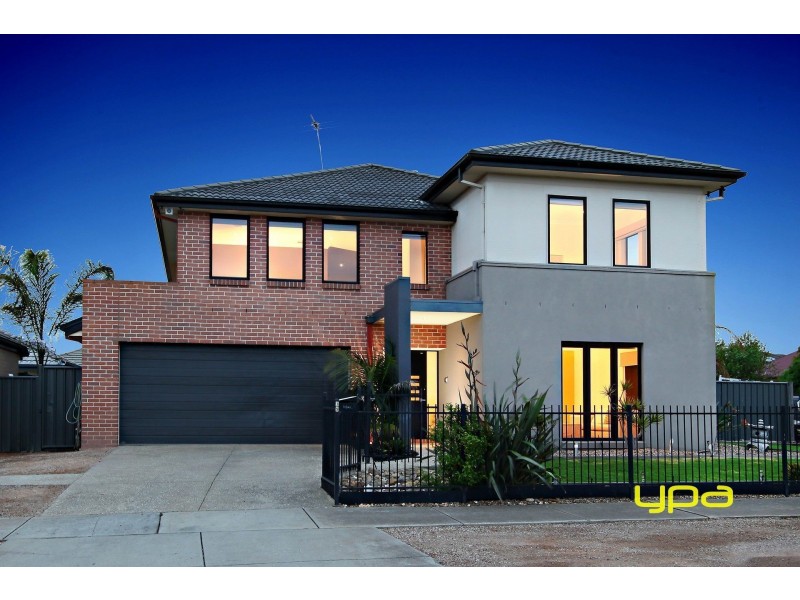 39 Cassan Way, Caroline Springs VIC 3023