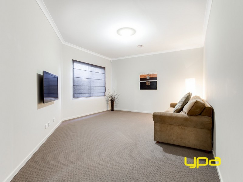 7 Coogee Drive, Taylors Hill VIC 3037