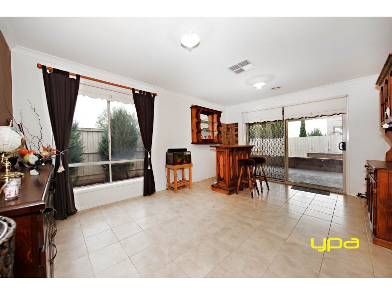 22 George Street, Taylors Hill VIC 3037