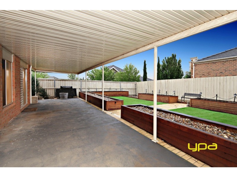 22 George Street, Taylors Hill VIC 3037