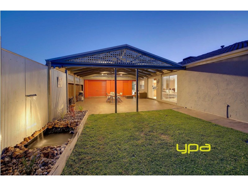 16 Timele Drive, Hillside VIC 3037