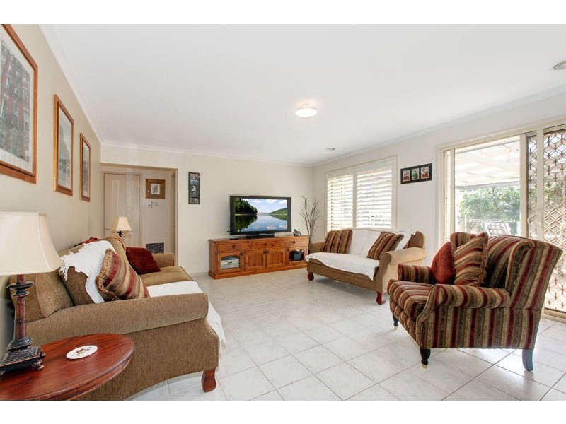 34 Hume Drive, Sydenham VIC 3037