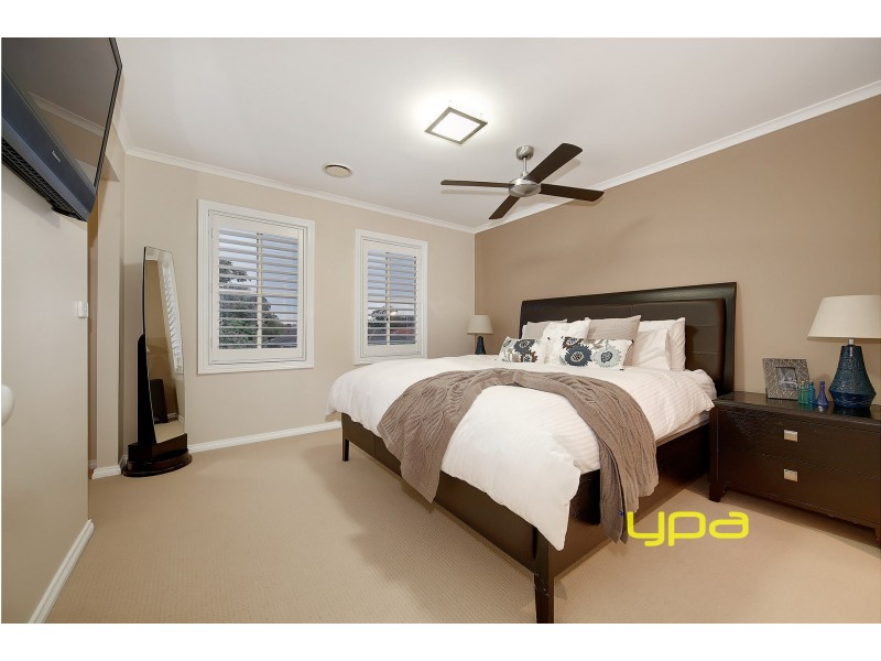 9 Honeysuckle Avenue, Hillside VIC 3037