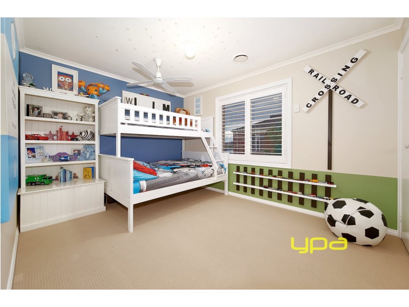 9 Honeysuckle Avenue, Hillside VIC 3037