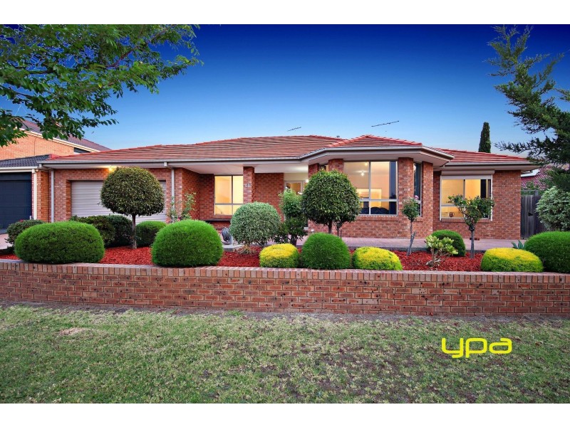 44 Nicholson Terrace, Taylors Hill VIC 3037