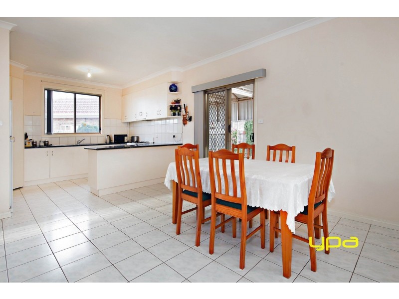 44 Nicholson Terrace, Taylors Hill VIC 3037