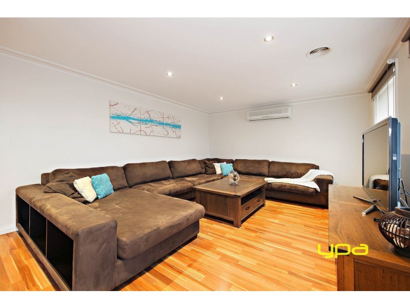 2 Yellow Gum Road, Delahey VIC 3037