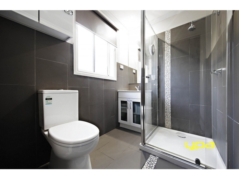 2 Yellow Gum Road, Delahey VIC 3037