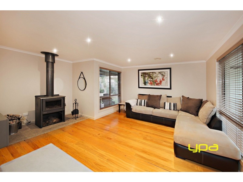 1 Sandalwood Avenue, Hillside VIC 3037