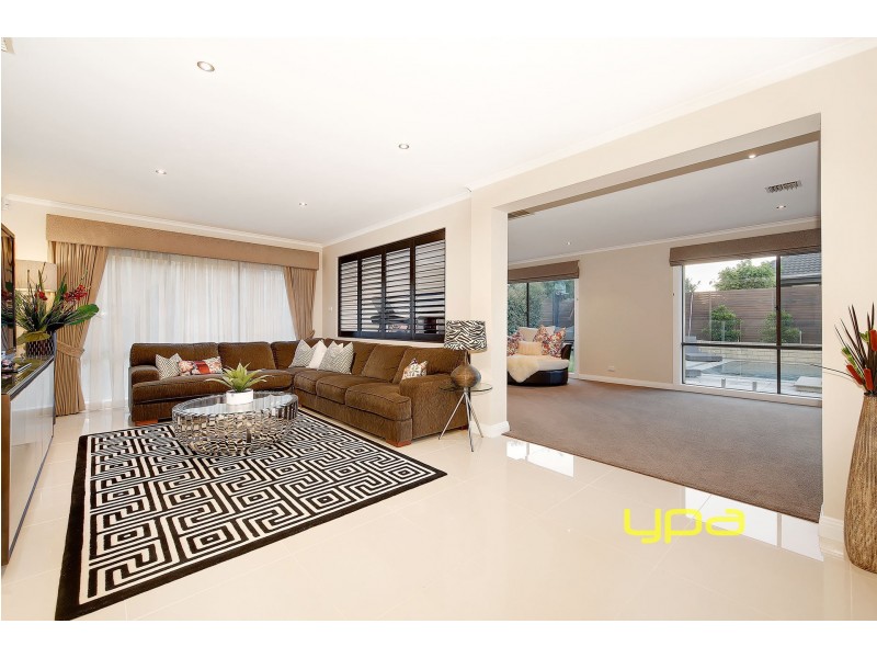 25 Botanic Drive, Hillside VIC 3037