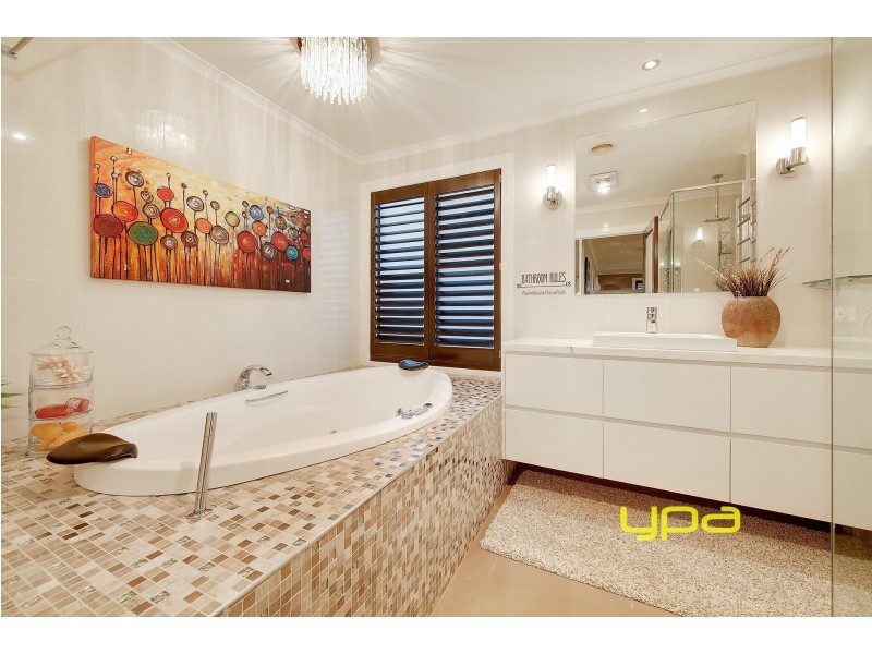 25 Botanic Drive, Hillside VIC 3037