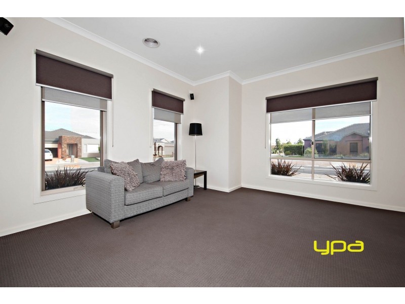 38 Langmore Drive, Hillside VIC 3037