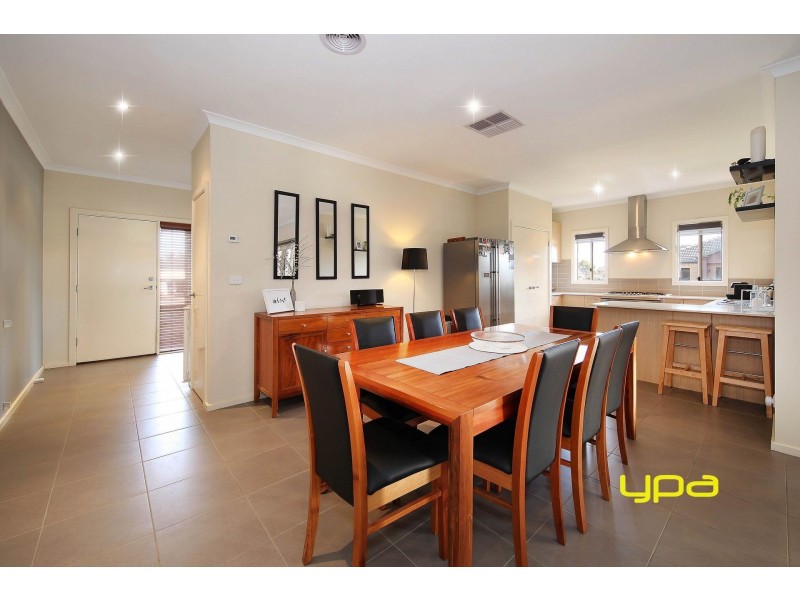 38 Langmore Drive, Hillside VIC 3037