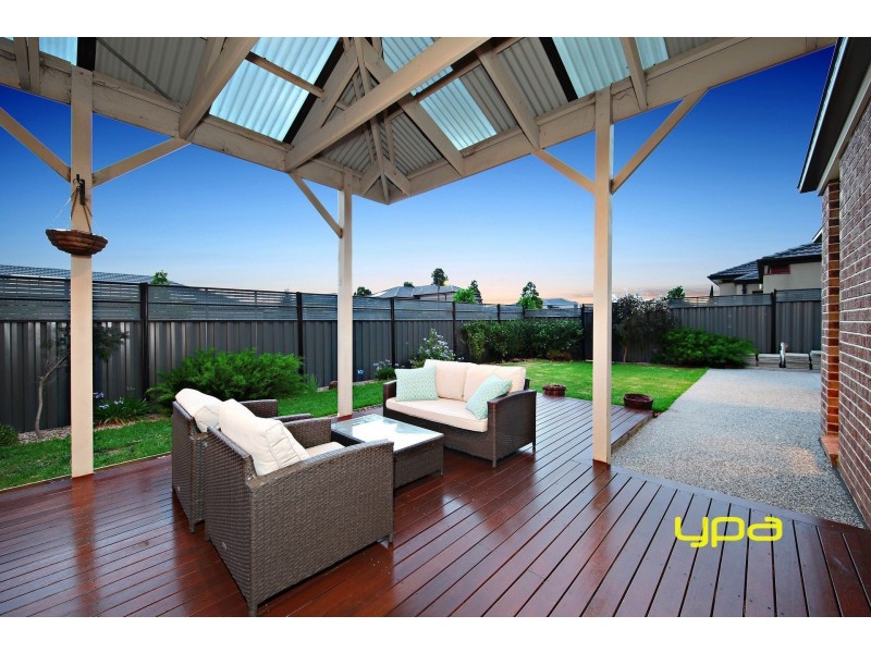 38 Langmore Drive, Hillside VIC 3037