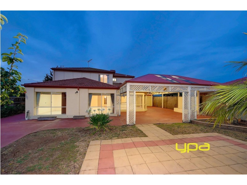 2 McNicholl Way, Delahey VIC 3037