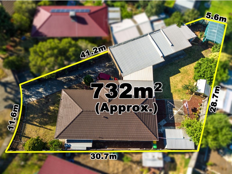 20 Tarana Crescent, Kings Park VIC 3021