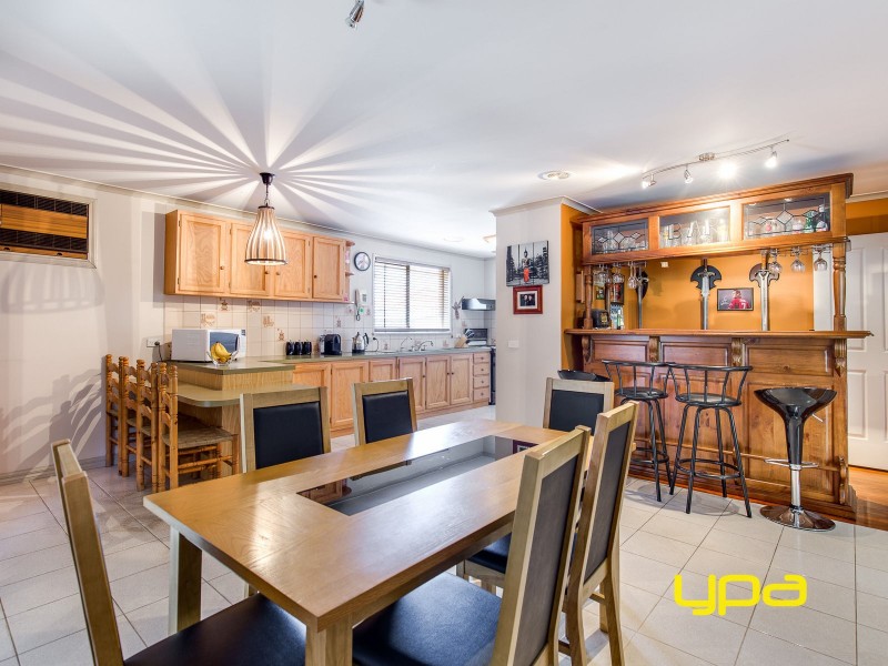 20 Tarana Crescent, Kings Park VIC 3021