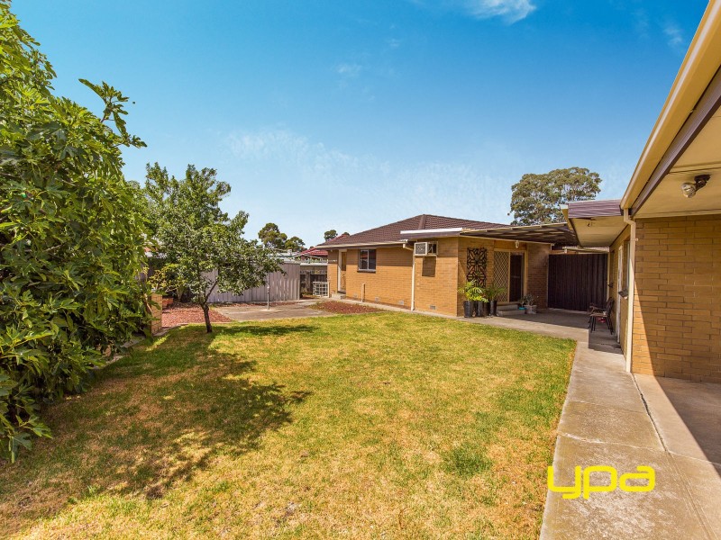 20 Tarana Crescent, Kings Park VIC 3021
