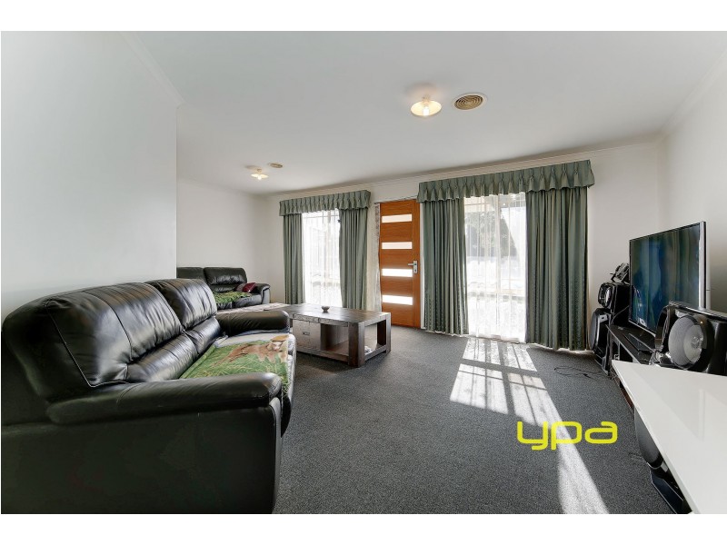 1/10 Brindalee Way, Hillside VIC 3037