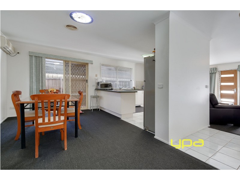 1/10 Brindalee Way, Hillside VIC 3037