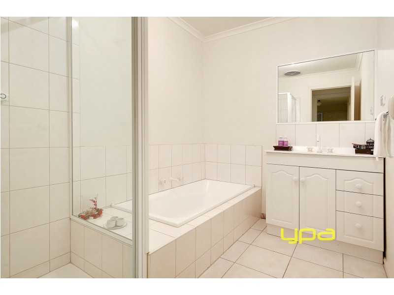 21 Wattle Valley Drive, Hillside VIC 3037