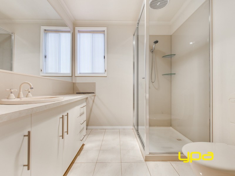 2 Halstead Court, Hillside VIC 3037