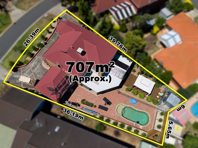 2 Halstead Court, Hillside VIC 3037