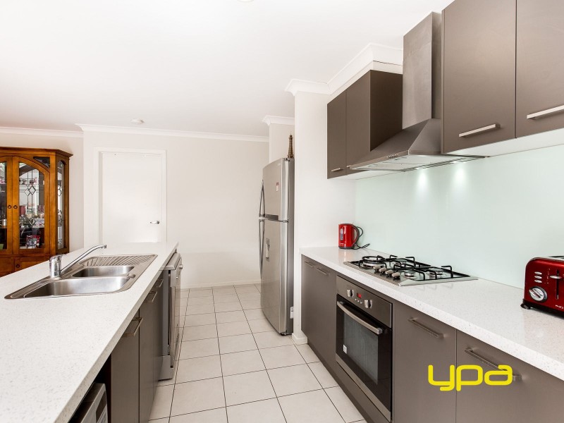 14 Callaway Lane, Hillside VIC 3037