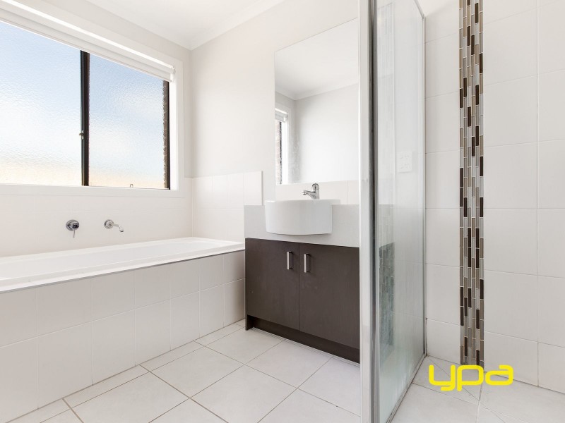 14 Callaway Lane, Hillside VIC 3037